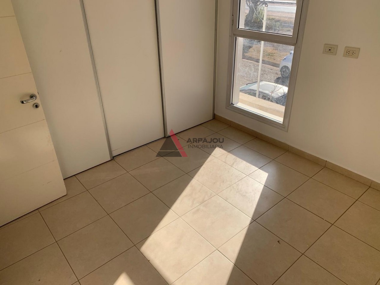 DUPLEX 2 DORM - BARRIO ASPA - FERNANDEZ ORO