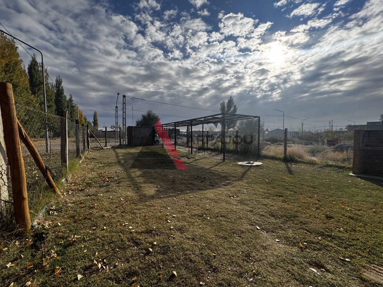 CASA 2 DORM - BARRIO VIENTOS DEL SUR - PLOTTIER