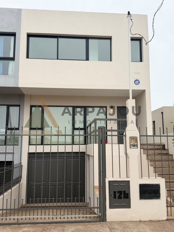 ALQUILER DUPLEX 2 DORM - SANTA ANGELA - CENTENARIO