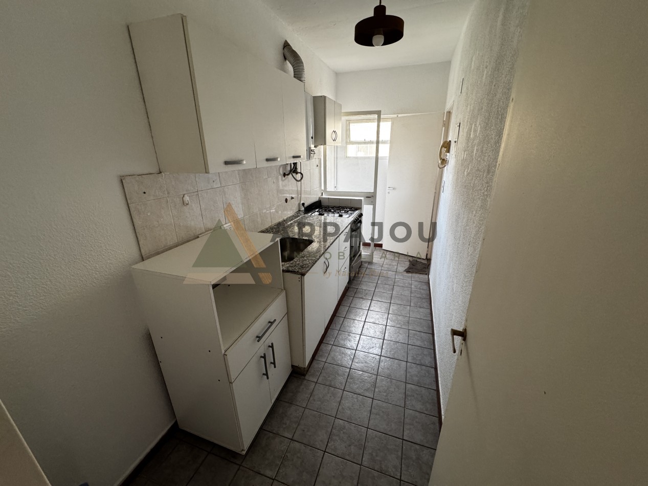 DEPTO 3 DORM - CHILE Y AV. OLASCOAGA - NEUQUEN CAPITAL