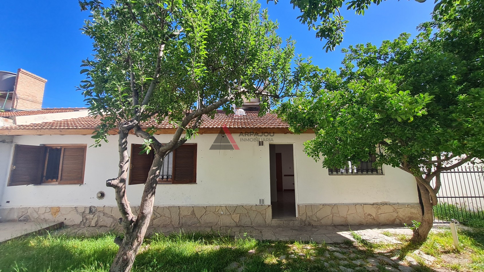 CASA 4 DORM - FORMOSA 900 - NEUQUEN CAPITAL