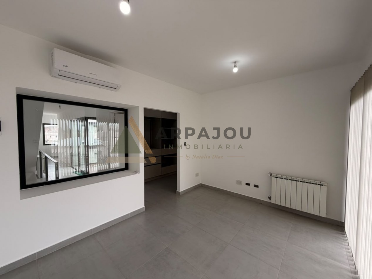 ALQUILER DUPLEX 2 DORM - SANTA ANGELA - CENTENARIO