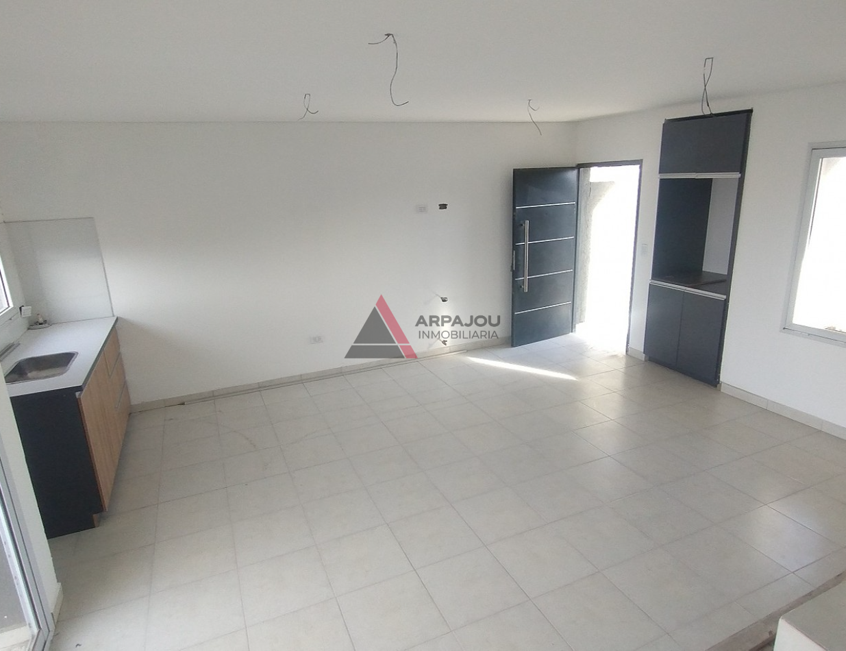 DUPLEX 2 DORM - BARRIO CINCO SOLES - PLOTTIER