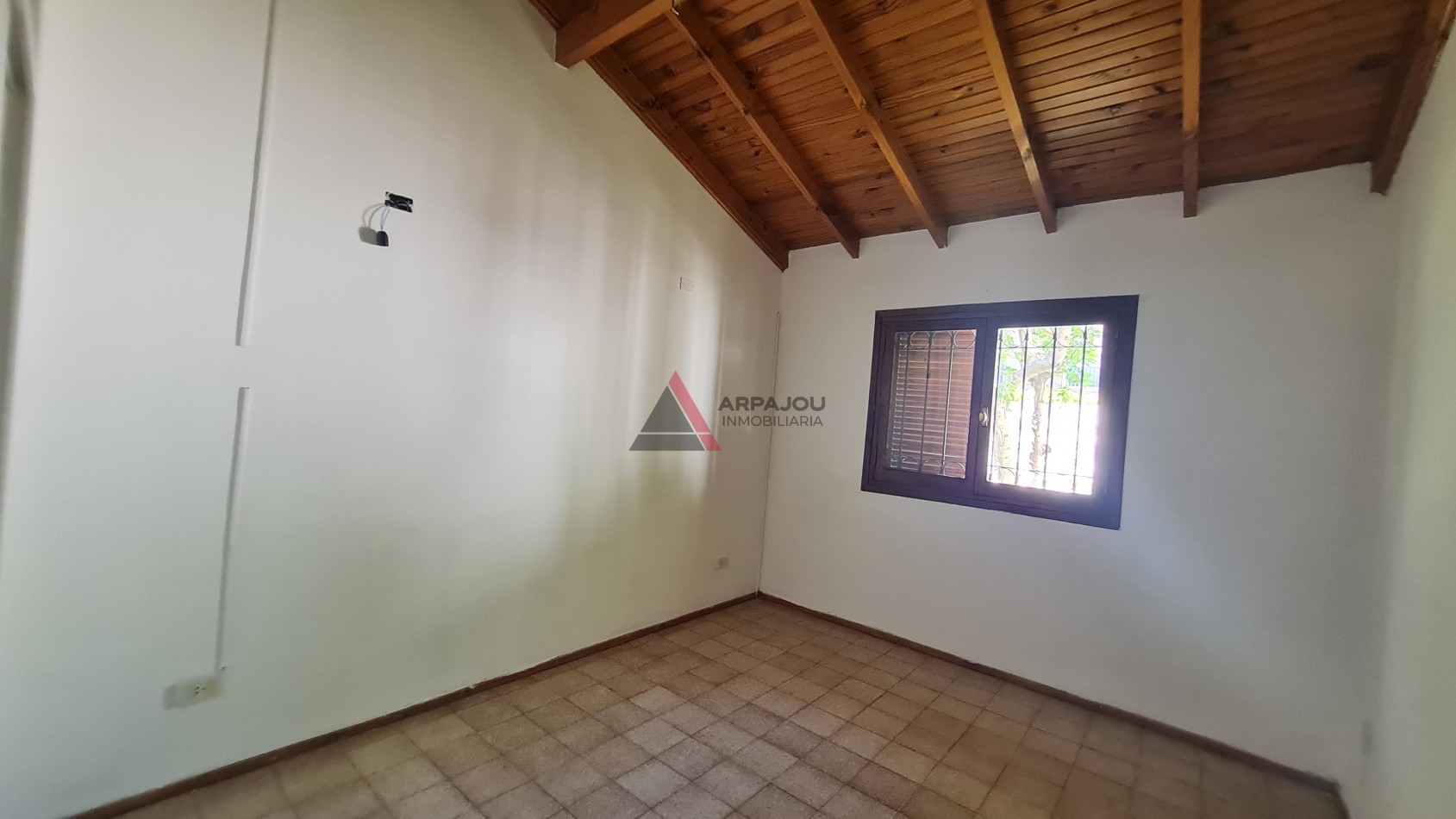 CASA 4 DORM - FORMOSA 900 - NEUQUEN CAPITAL