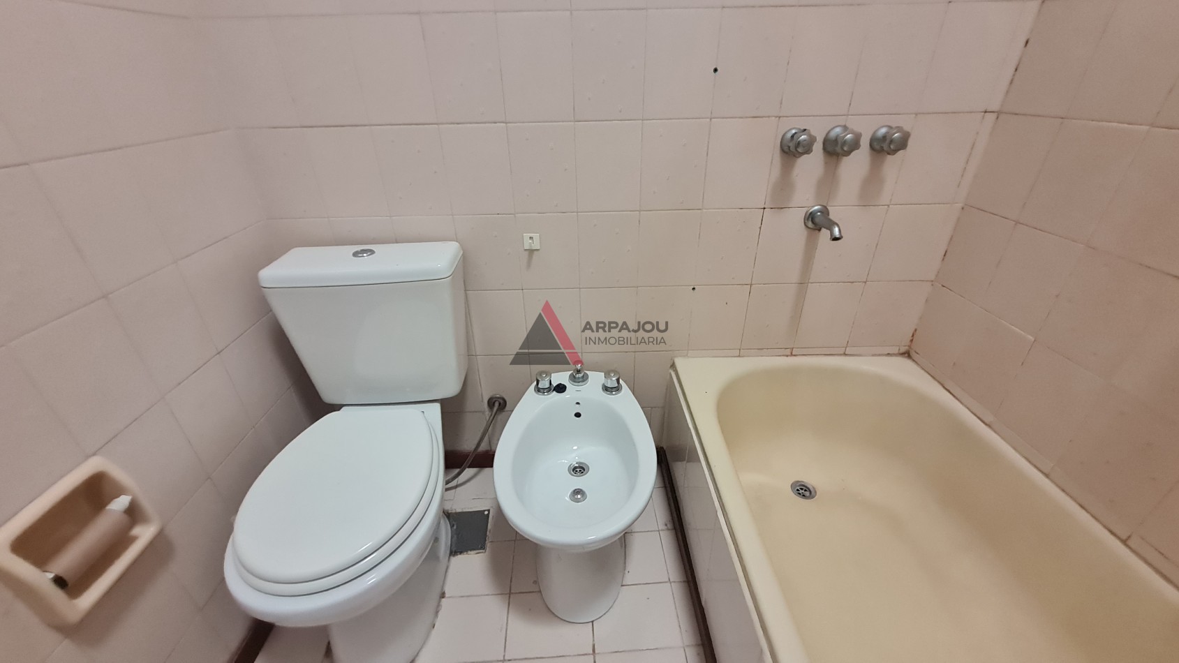 CASA 4 DORM - FORMOSA 900 - NEUQUEN CAPITAL