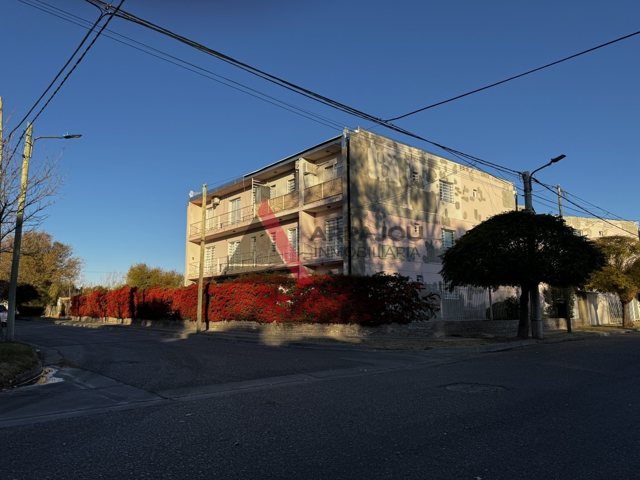 DEPTO 2 DORM - CORRIENTES Y SAN ANTONIO - NEUQUEN