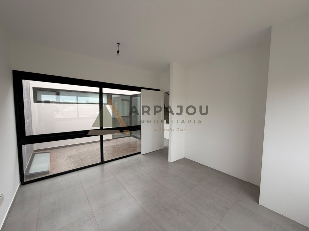 ALQUILER DUPLEX 2 DORM - SANTA ANGELA - CENTENARIO