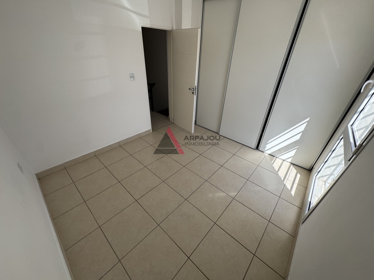 DUPLEX 2 DORM - BARRIO ASPA - CENTENARIO