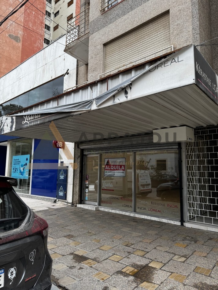 LOCAL COMERCIAL - CARLOS H RODRIGUEZ - NEUQUEN