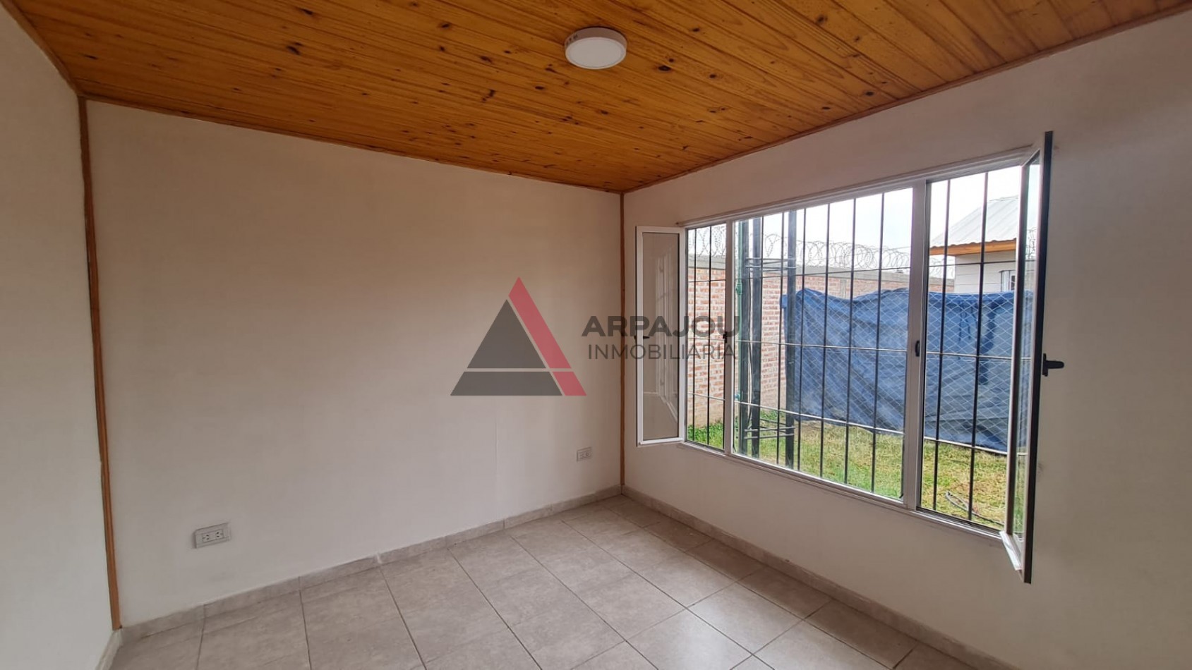 CASA 2 DORM - AV. SAN MARTIN - PLOTTIER