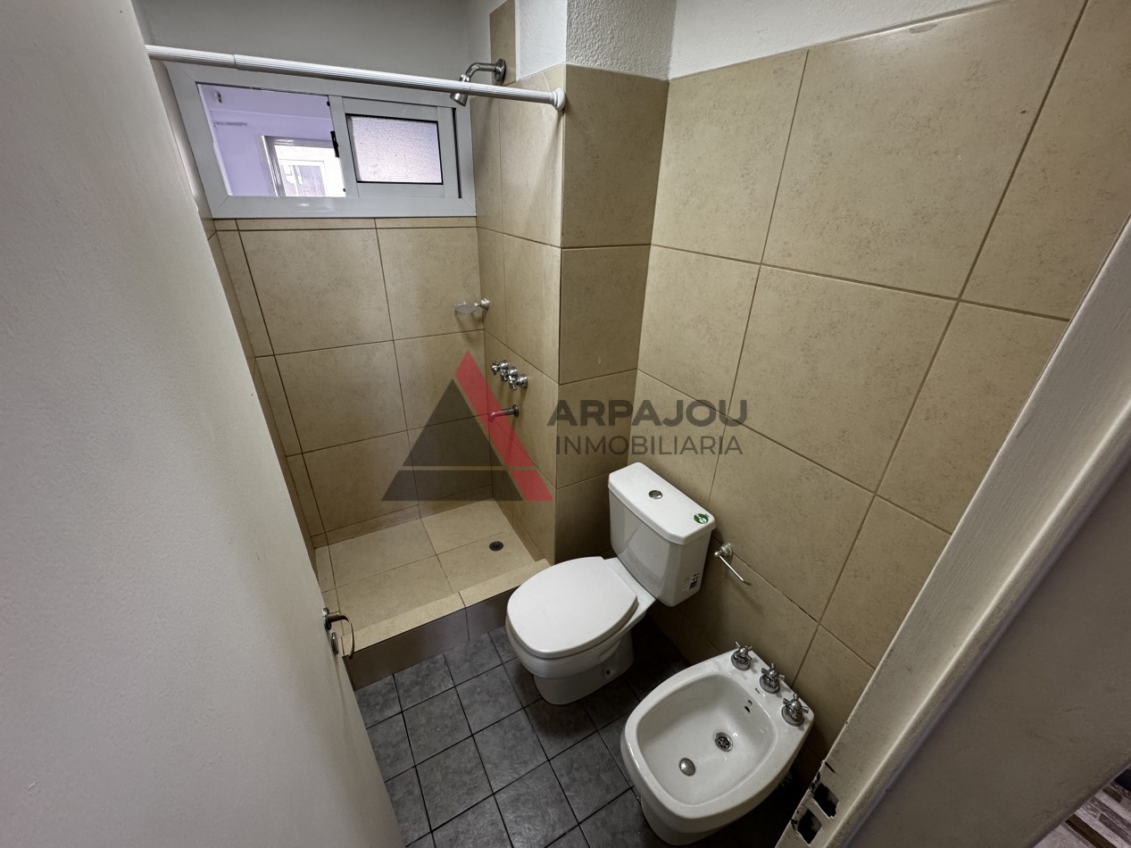 DEPTO 3 DORM - CHILE Y AV. OLASCOAGA - NEUQUEN CAPITAL