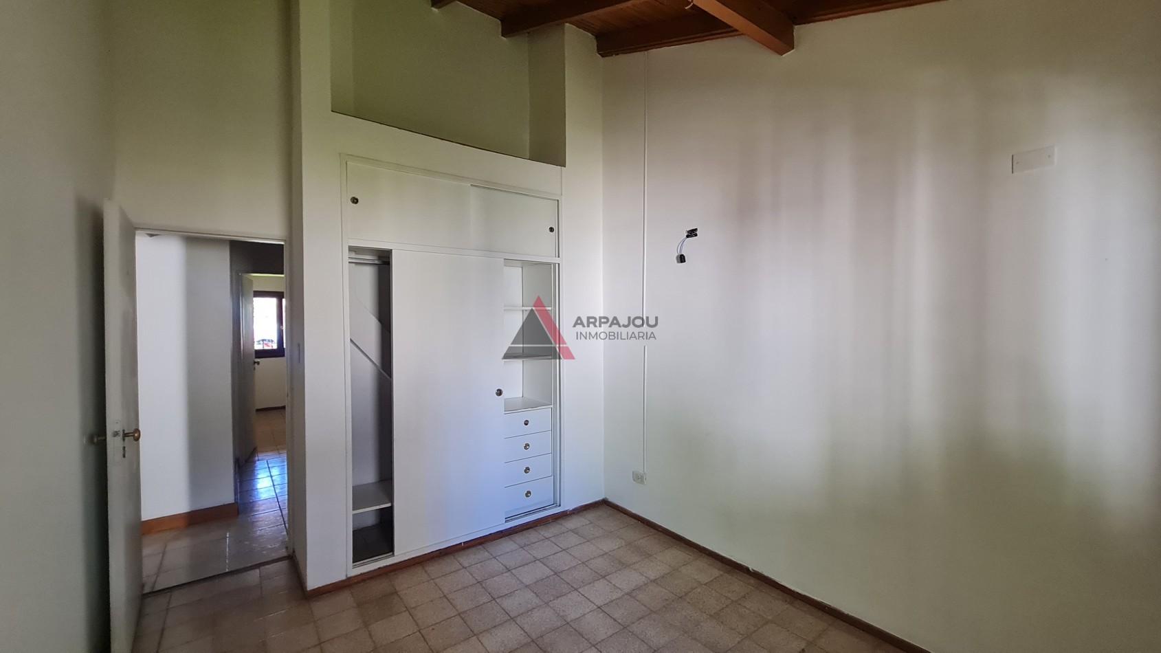 CASA 4 DORM - FORMOSA 900 - NEUQUEN CAPITAL