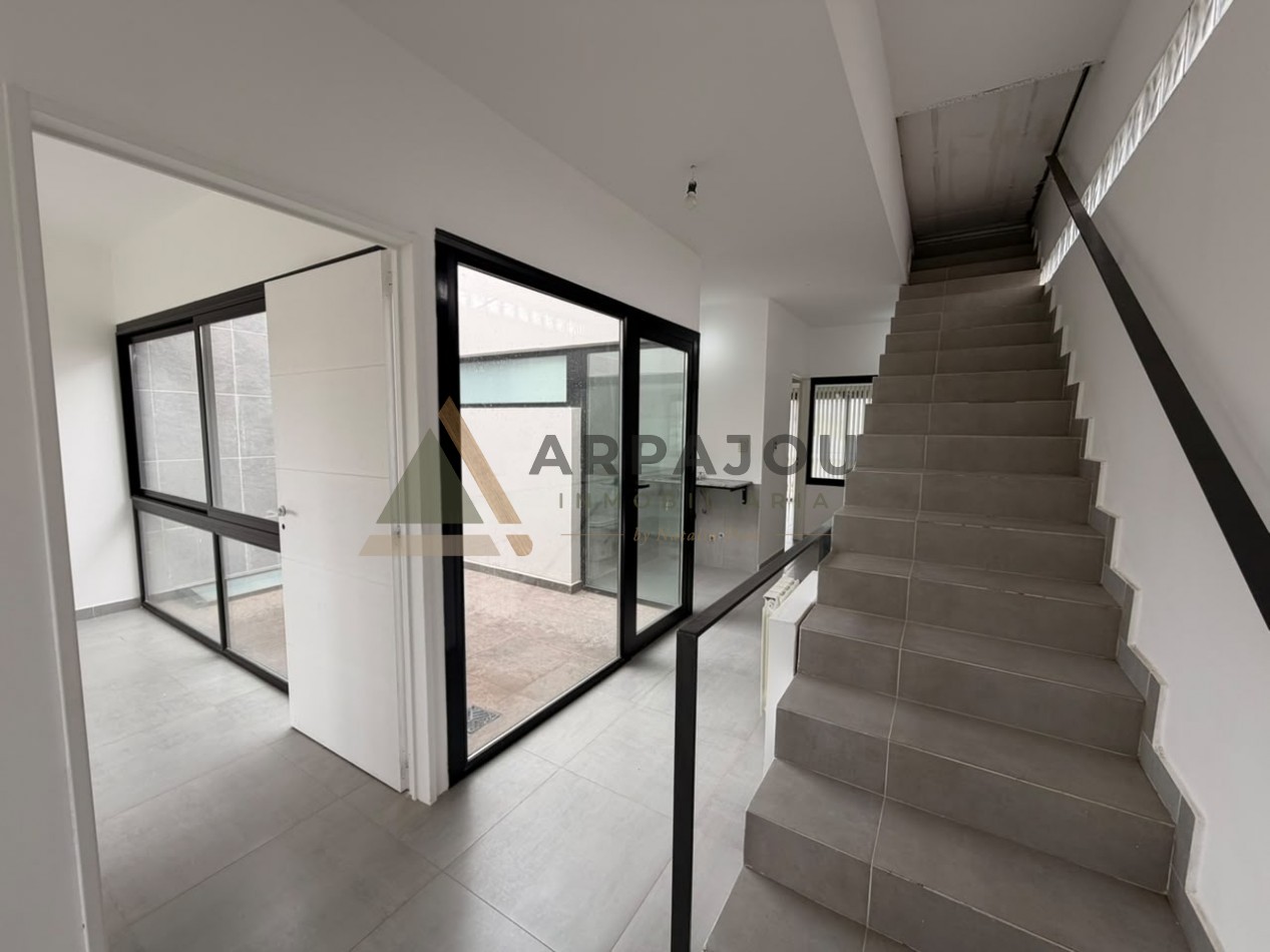 ALQUILER DUPLEX 2 DORM - SANTA ANGELA - CENTENARIO