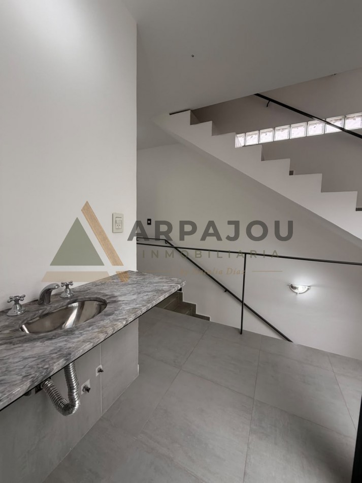 ALQUILER DUPLEX 2 DORM - SANTA ANGELA - CENTENARIO