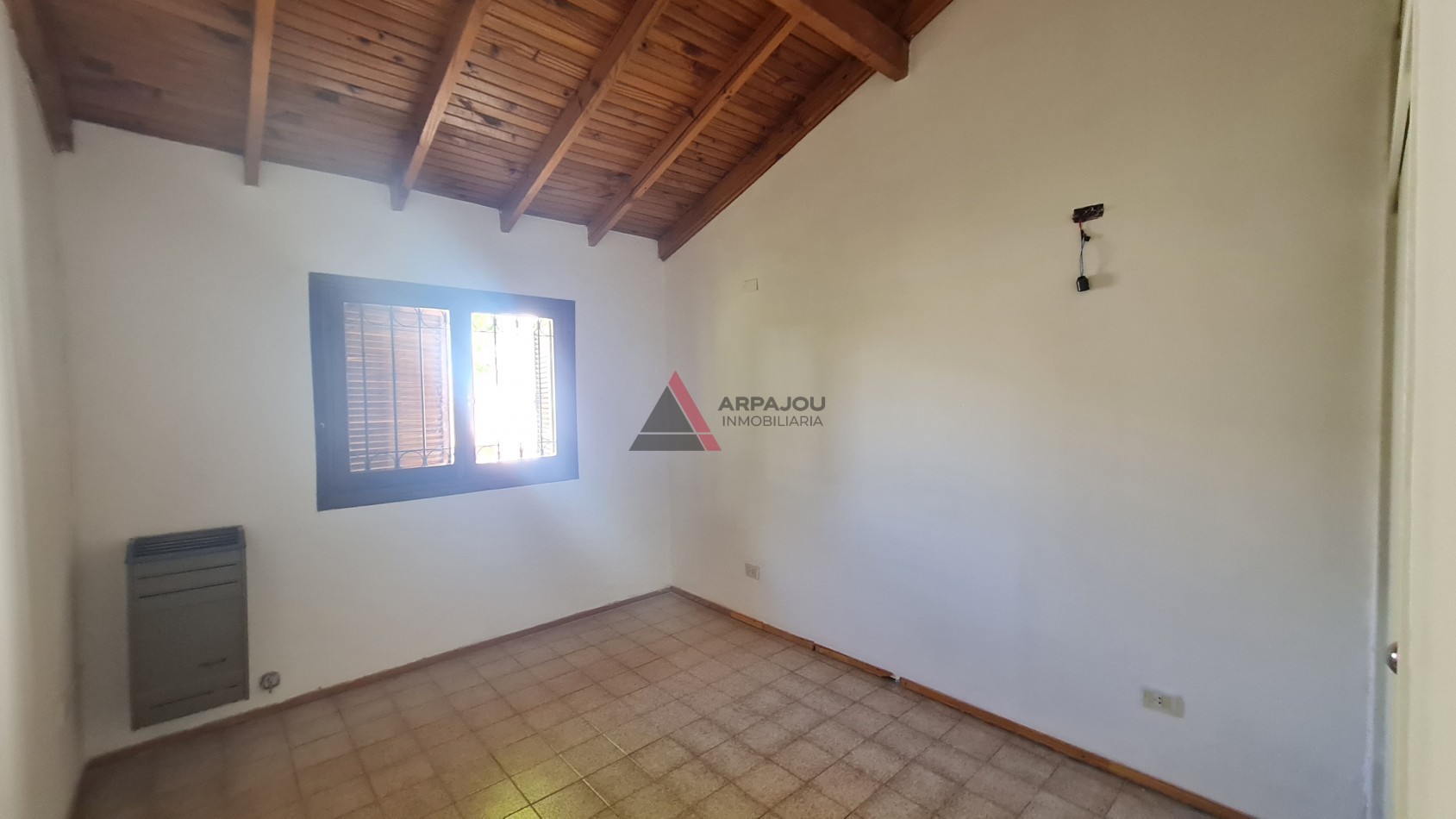 CASA 4 DORM - FORMOSA 900 - NEUQUEN CAPITAL