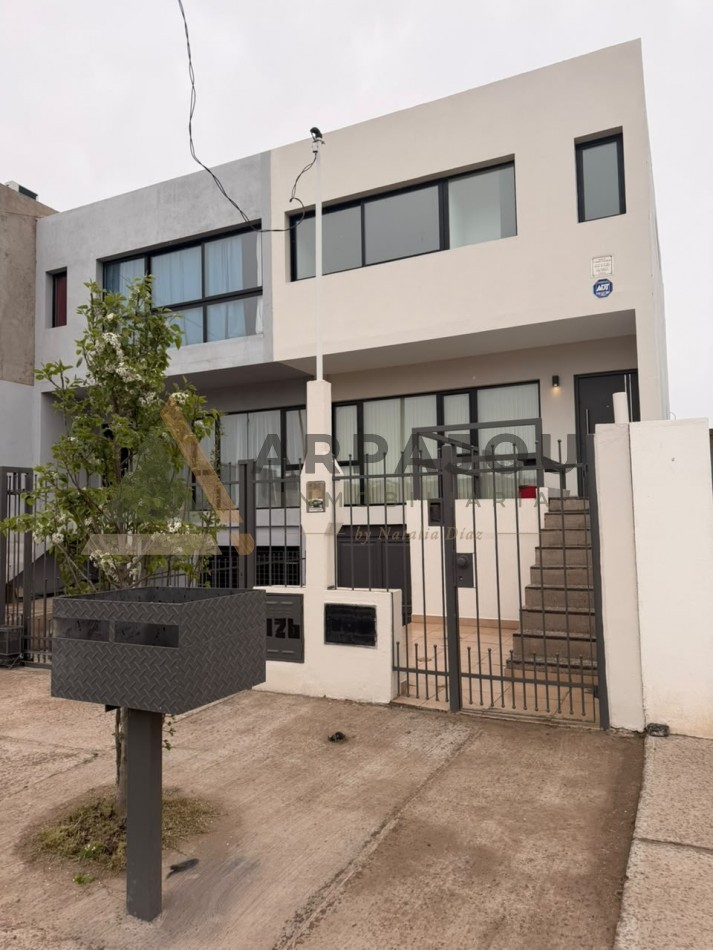 ALQUILER DUPLEX 2 DORM - SANTA ANGELA - CENTENARIO