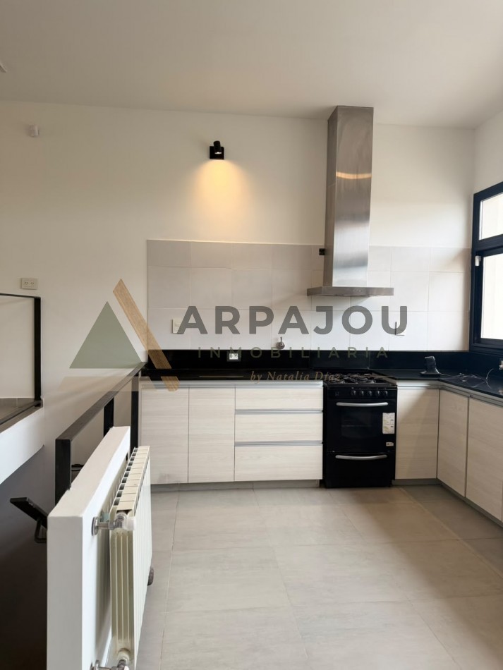 ALQUILER DUPLEX 2 DORM - SANTA ANGELA - CENTENARIO