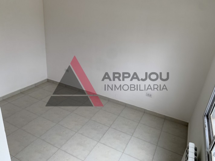 DUPLEX 2 DORM - BARRIO CINCO SOLES - PLOTTIER