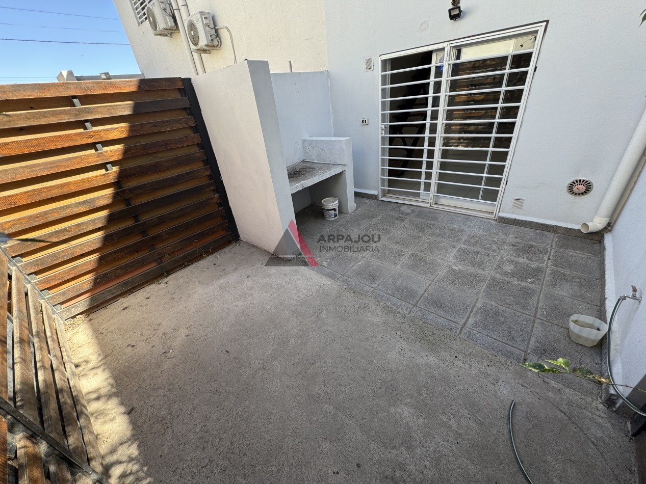 DUPLEX 2 DORM - BARRIO ASPA - CENTENARIO