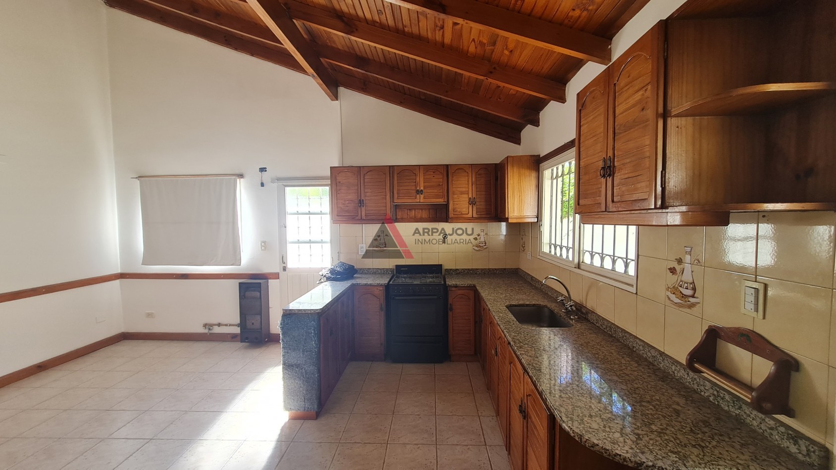 CASA 4 DORM - FORMOSA 900 - NEUQUEN CAPITAL