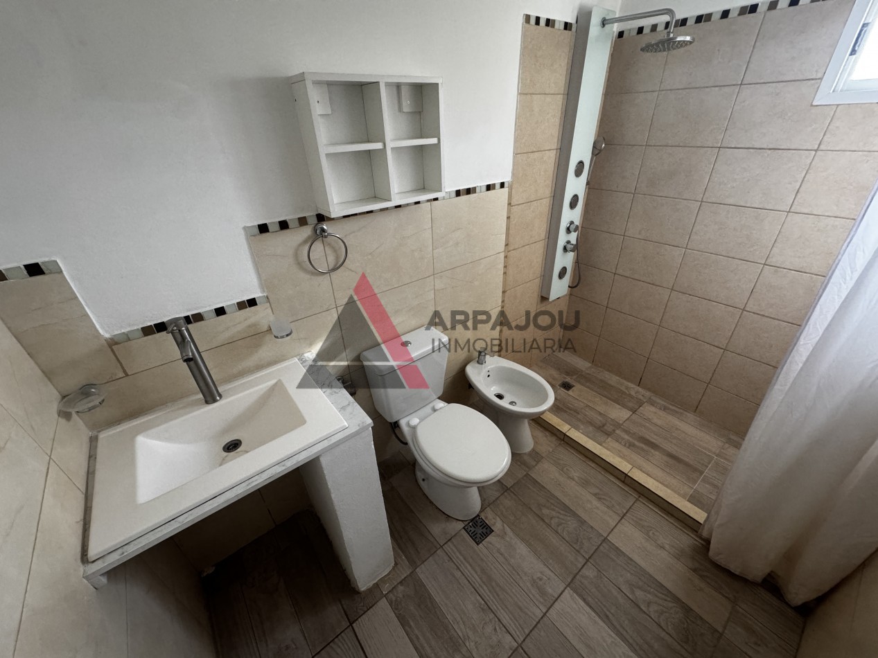 CASA 2 DORM - BARRIO VIENTOS DEL SUR - PLOTTIER